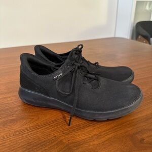 Women’s Kizik Black Walking Casual Shoes sz 10.5